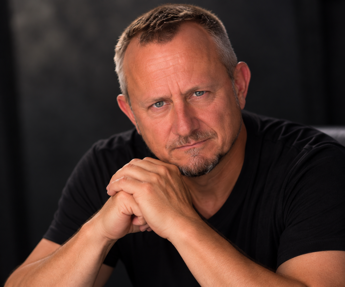 Serious – Dramatic Portrait
